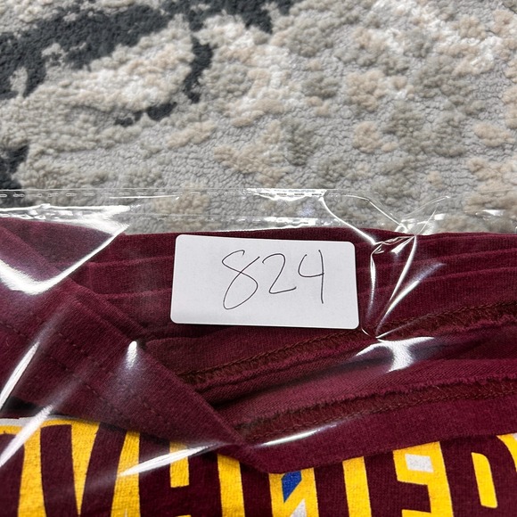 Hanes 2000s T Shirt Men XL Maroon Cotton Cleveland Cavaliers NBA Heavyweight - Picture 6 of 6